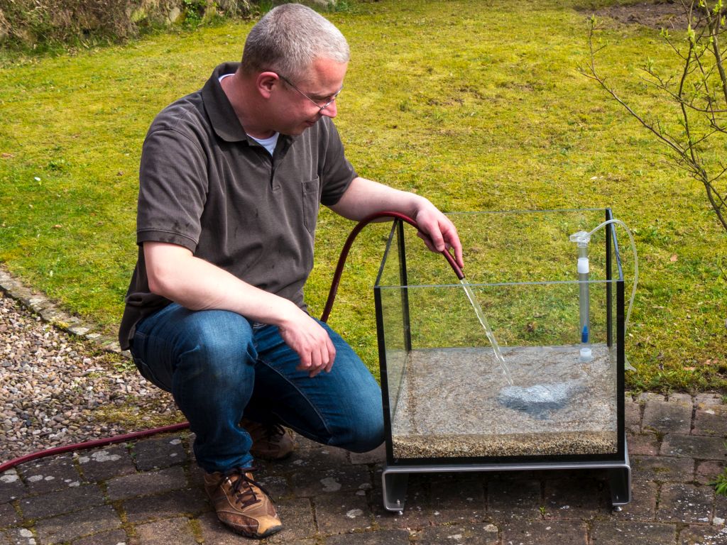 Wasser Marsch - zweidrittel füllen Wasser Marsch - zweidrittel füllen