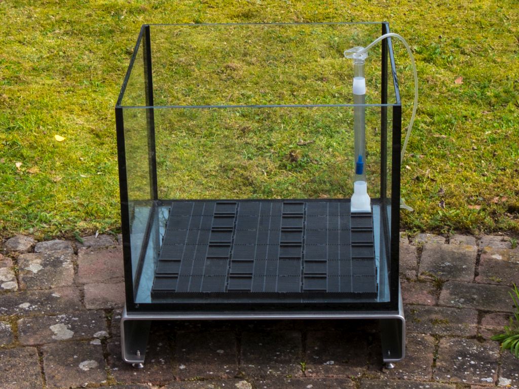 Bodenfilter im Becken Bodenfilter im Becken